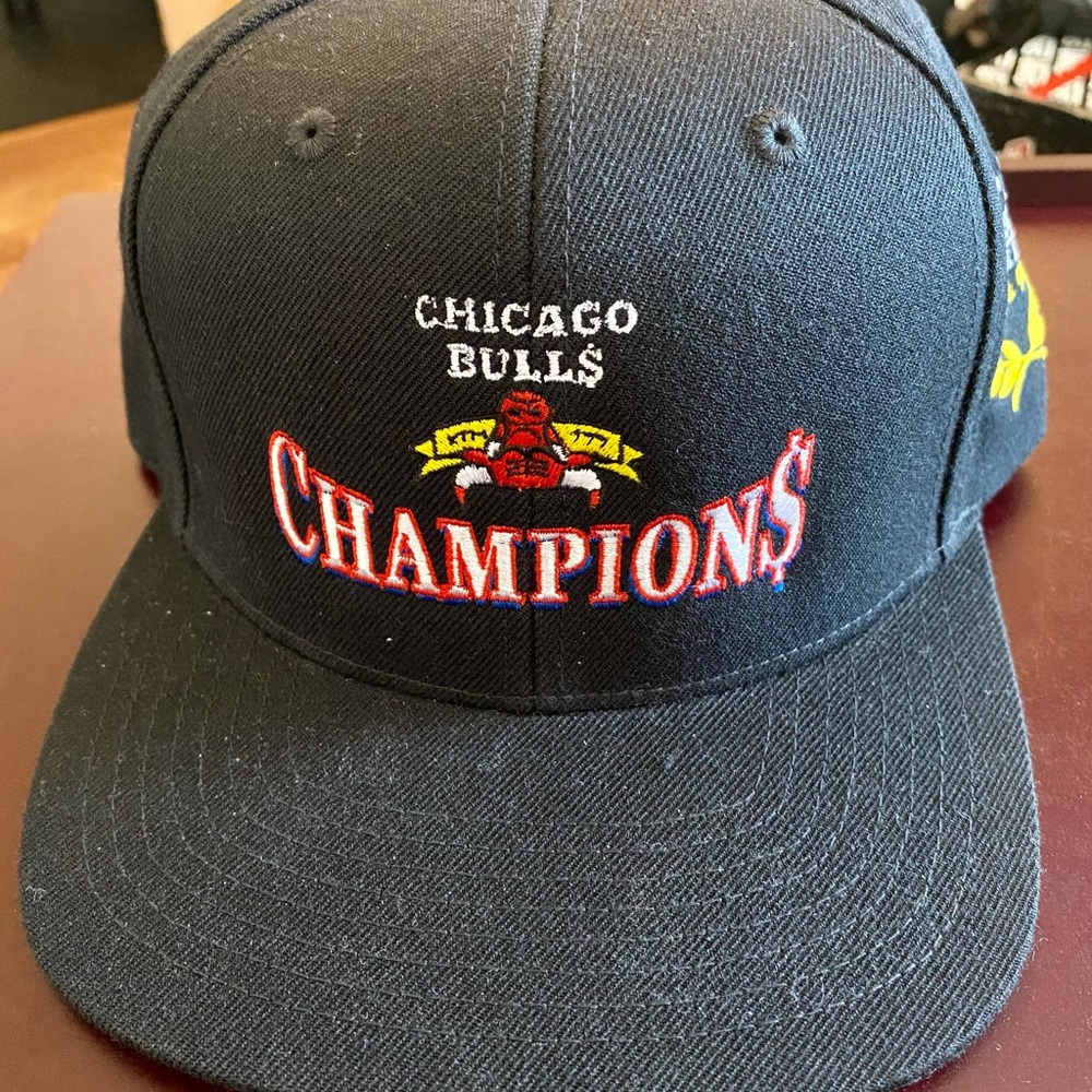 Kill The Hype Chicago Bulls 3-Peat Snapback